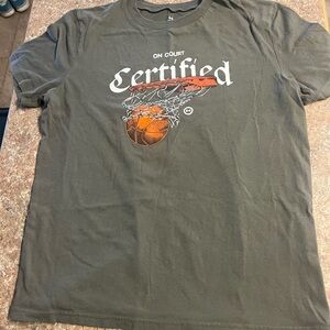 Under Armour Basketball Graphic Tees - Boys Size L (x2)